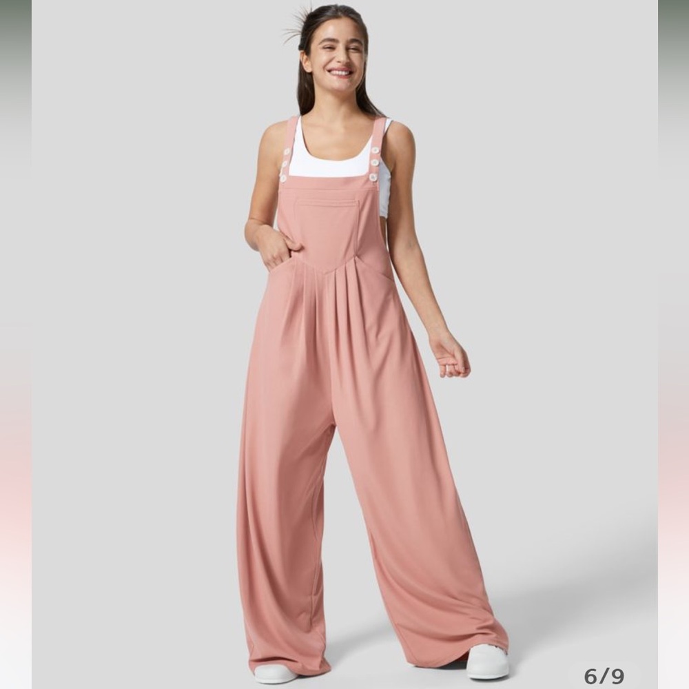 Halara Women’s Jumpsuit - Size M - NWT